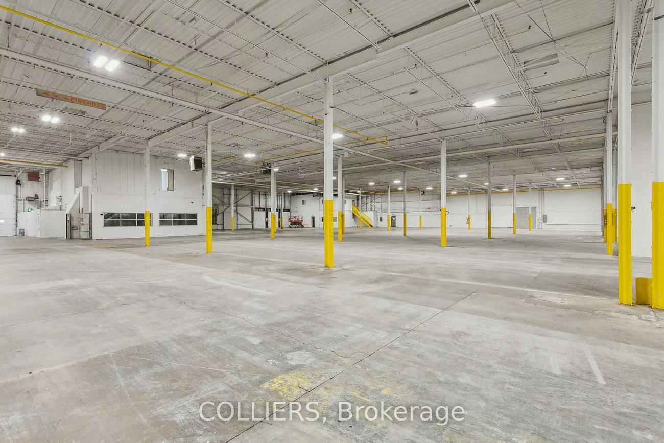 1290, Blundell, Dixie, Mississauga