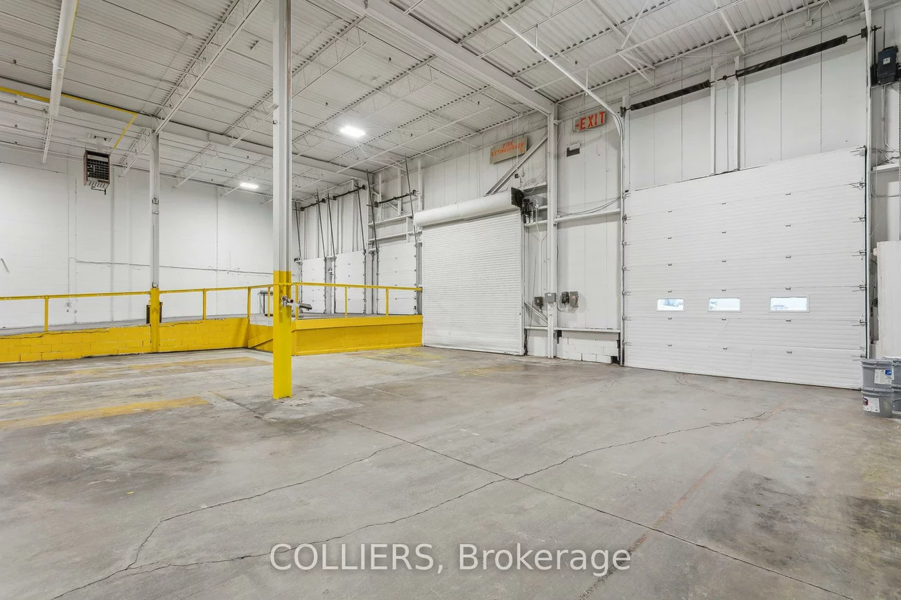 1290, Blundell, Dixie, Mississauga