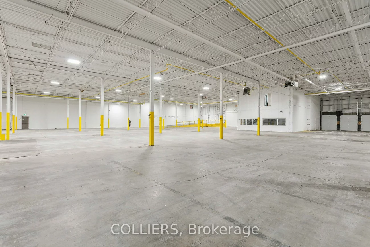 1290, Blundell, Dixie, Mississauga