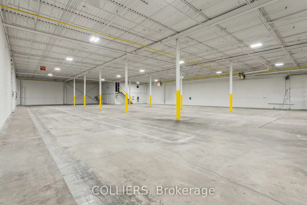 1290, Blundell, Dixie, Mississauga