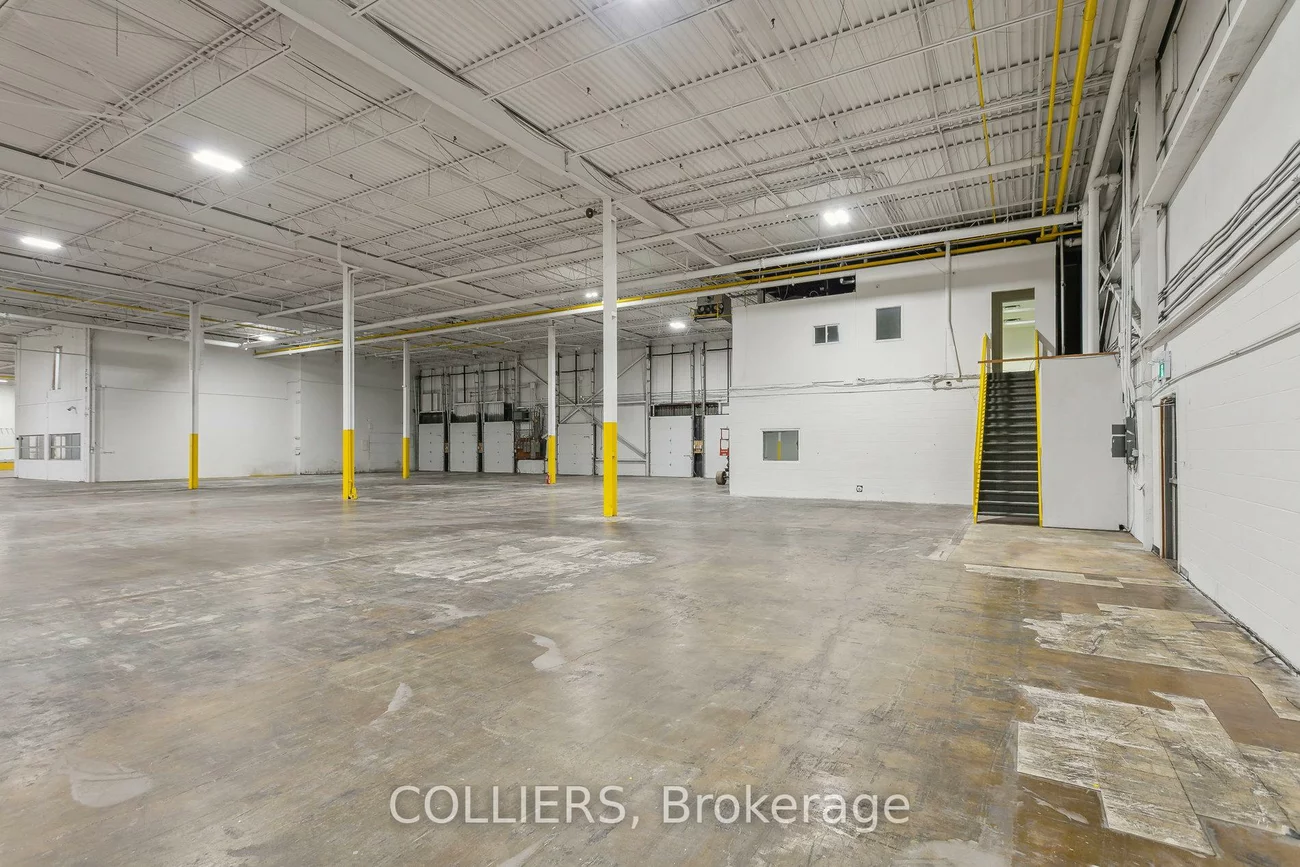 1290, Blundell, Dixie, Mississauga