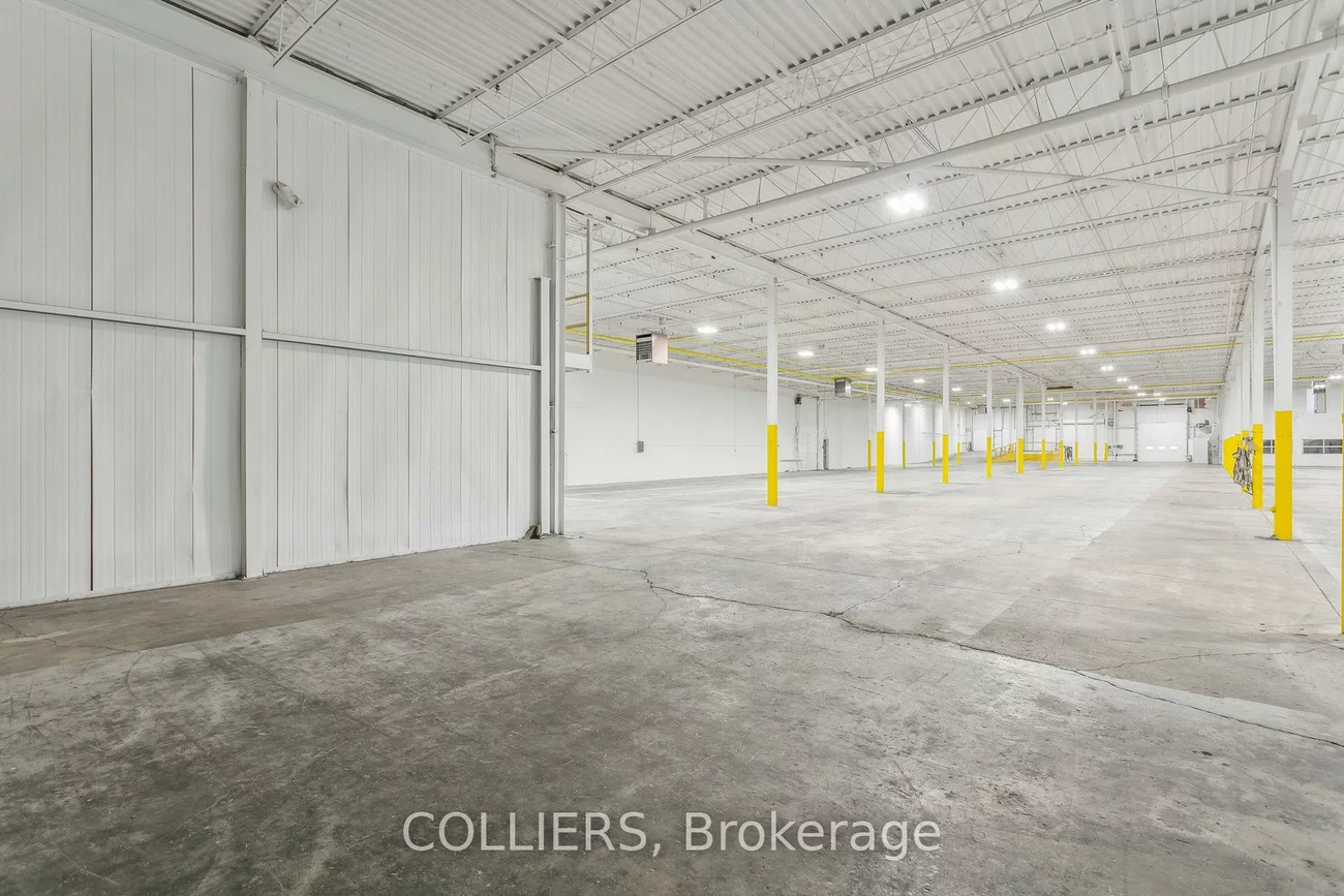 1290, Blundell, Dixie, Mississauga