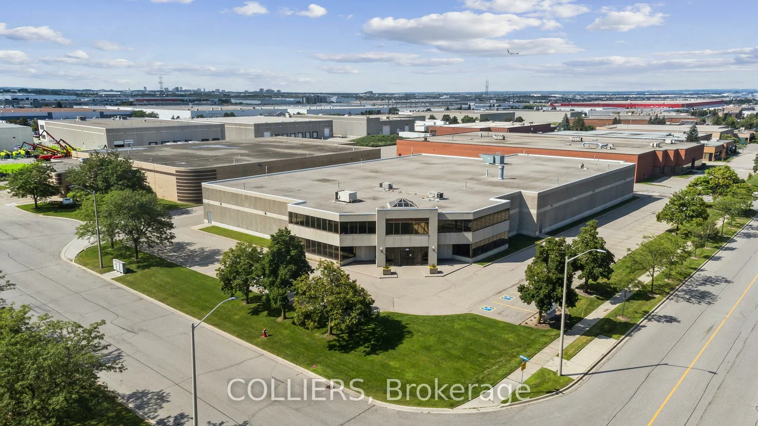 261, Ambassador, Gateway, Mississauga