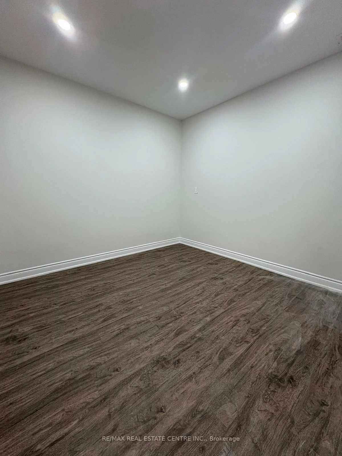 5151, Tomken, Northeast, Mississauga