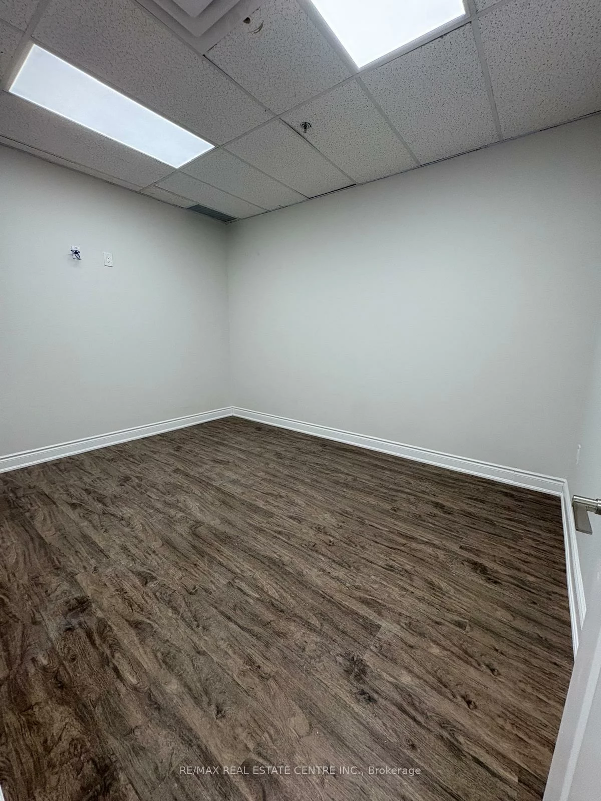 5151, Tomken, Northeast, Mississauga