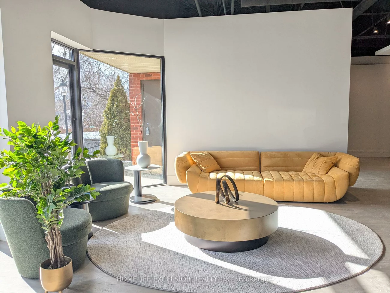 1528, Dundas, Erindale, Mississauga
