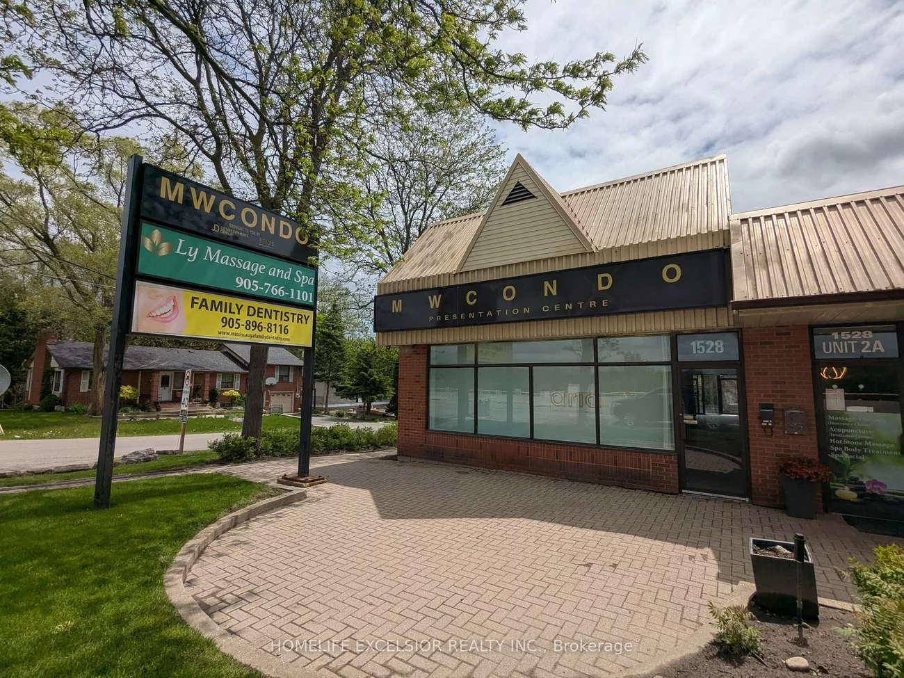 1528, Dundas, Erindale, Mississauga