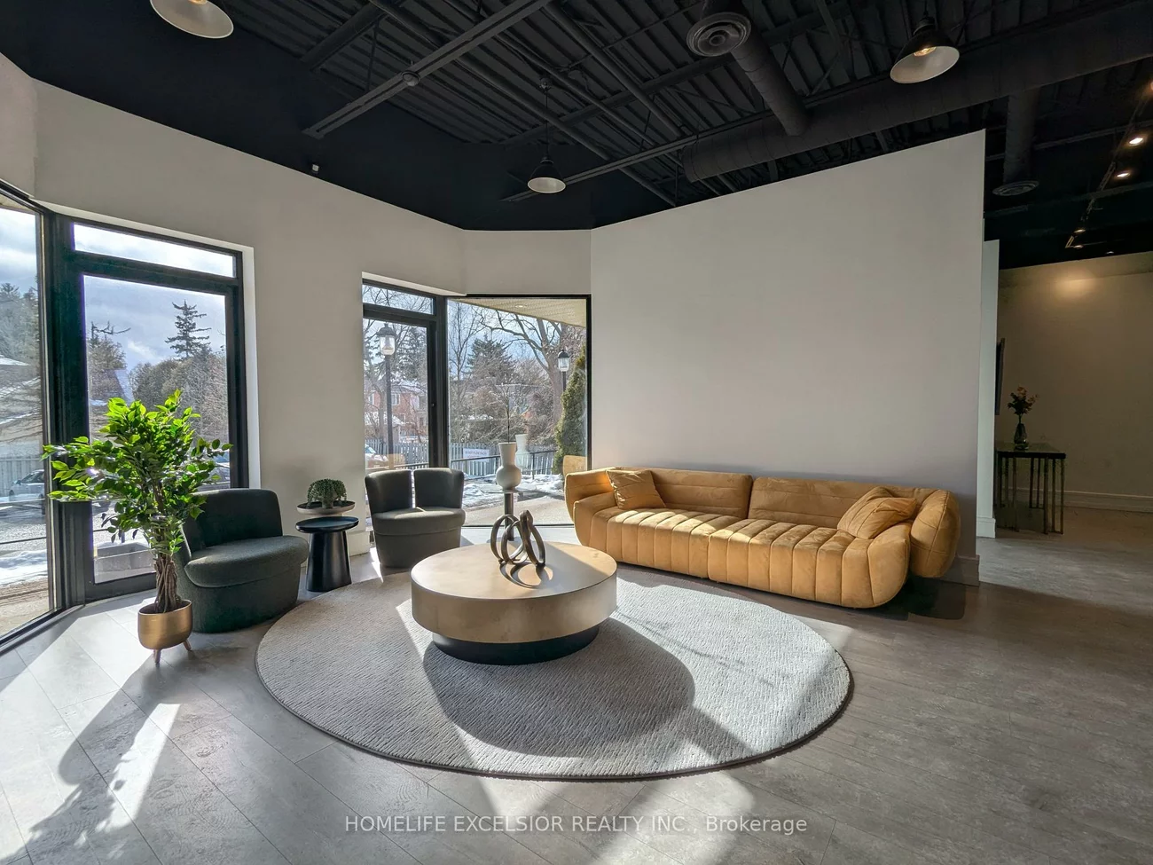 1528, Dundas, Erindale, Mississauga