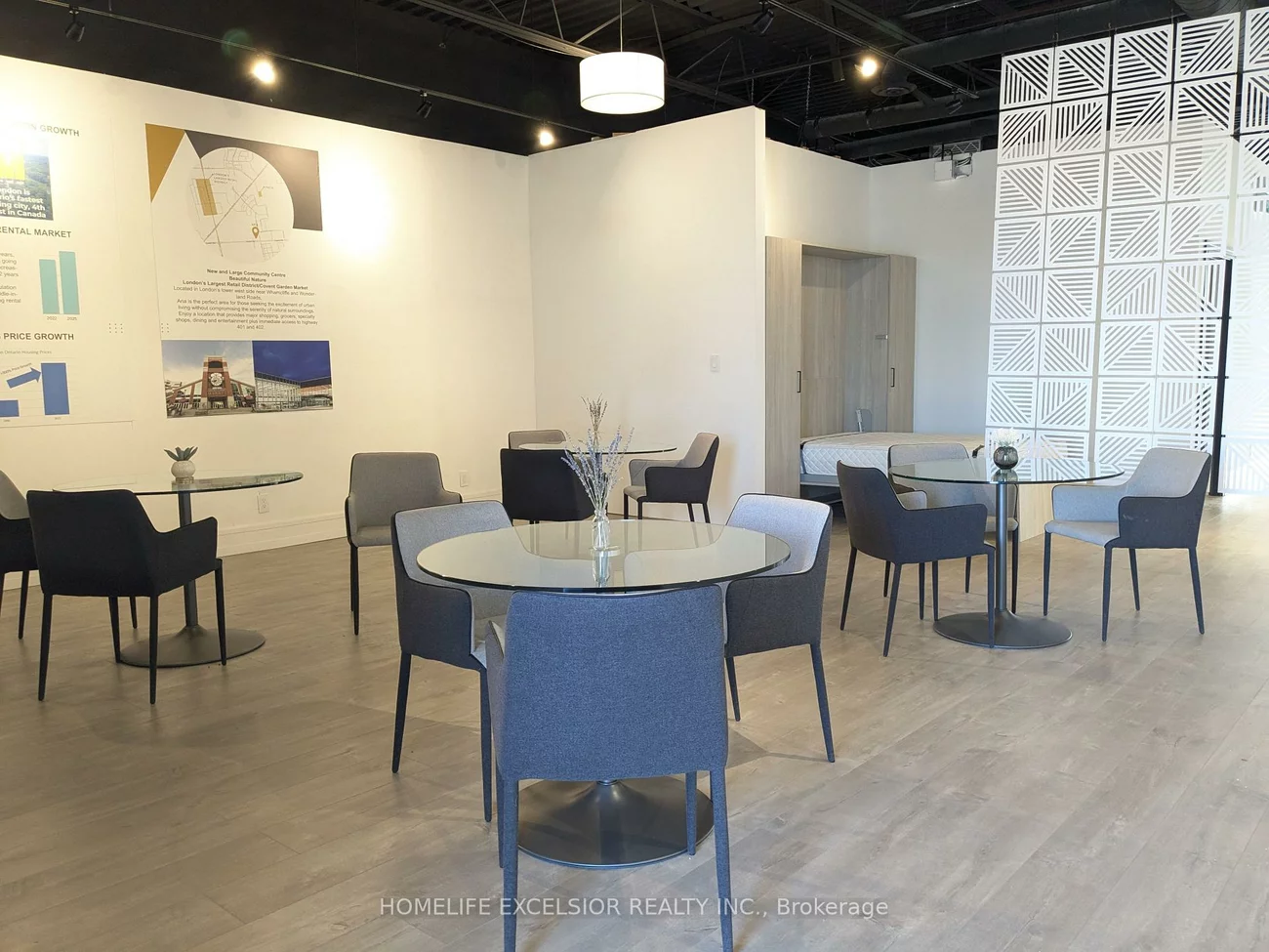1528, Dundas, Erindale, Mississauga