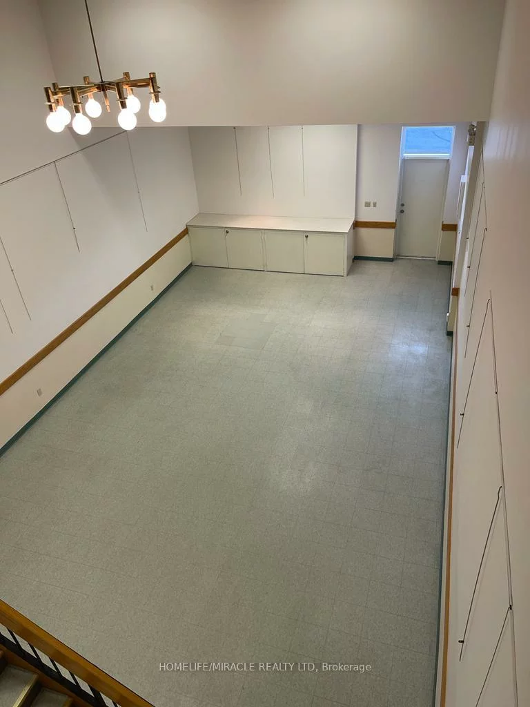 259, Traders, Gateway, Mississauga