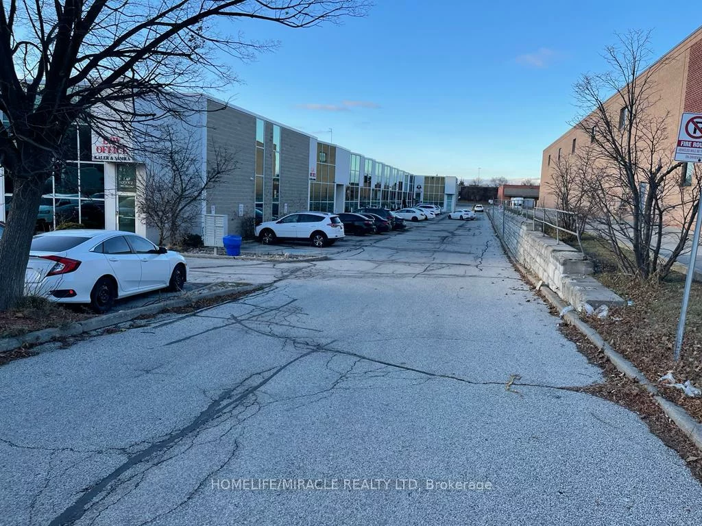 259, Traders, Gateway, Mississauga