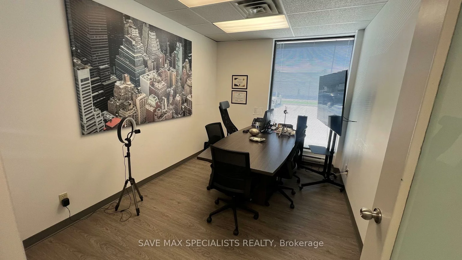 2595, Skymark, Airport Corporate, Mississauga