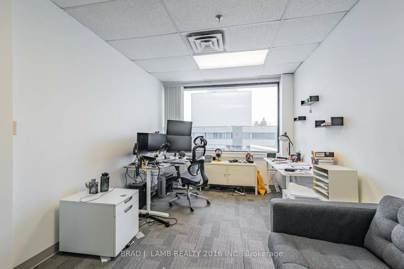 2600, Skymark, Airport Corporate, Mississauga