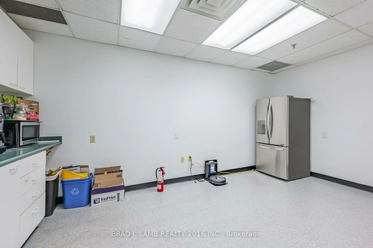 2600, Skymark, Airport Corporate, Mississauga