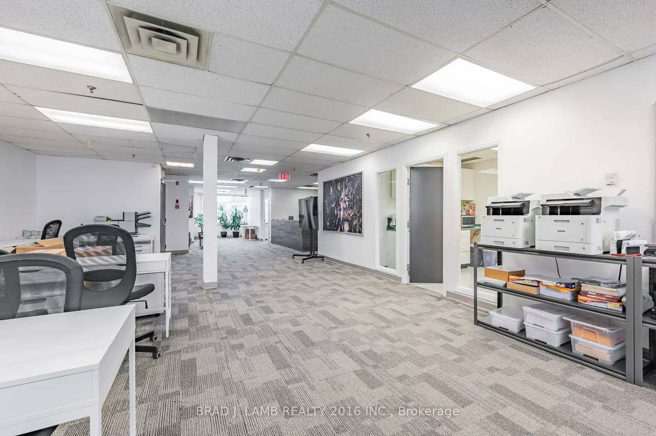 2600, Skymark, Airport Corporate, Mississauga