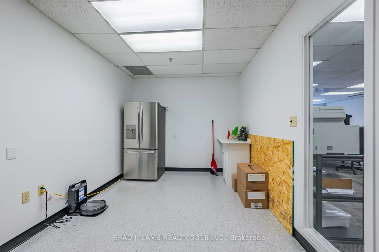 2600, Skymark, Airport Corporate, Mississauga