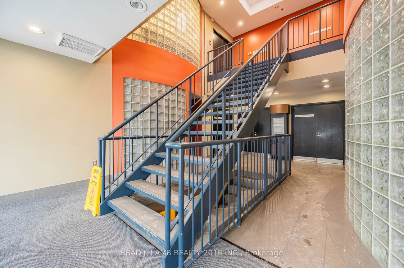 2600, Skymark, Airport Corporate, Mississauga