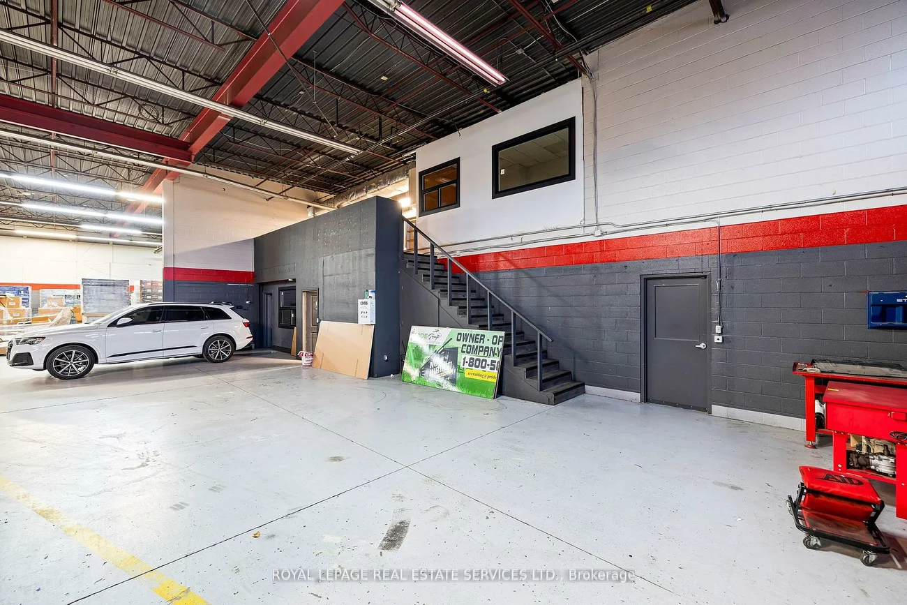 5850, Dixie, Northeast, Mississauga