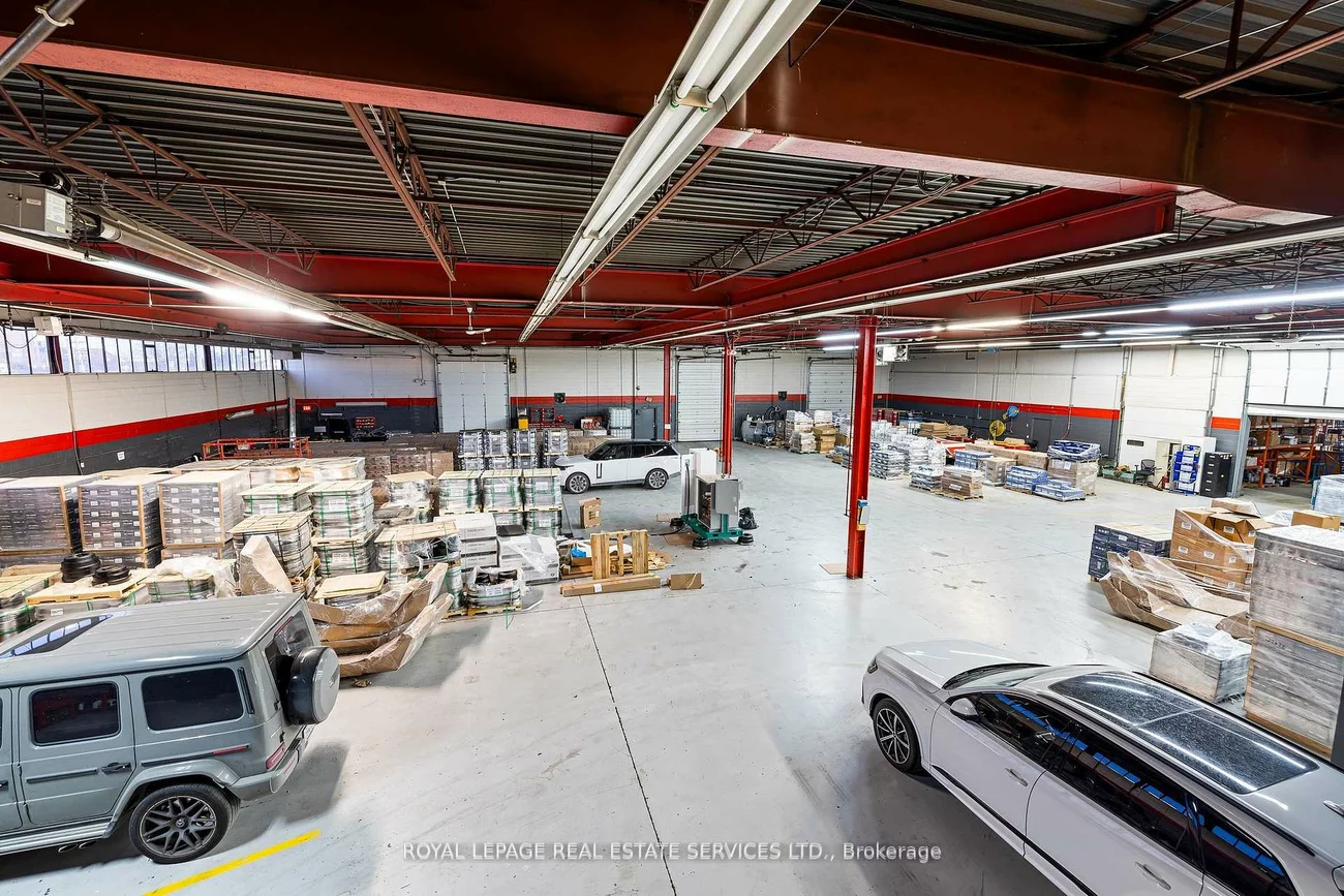 5850, Dixie, Northeast, Mississauga