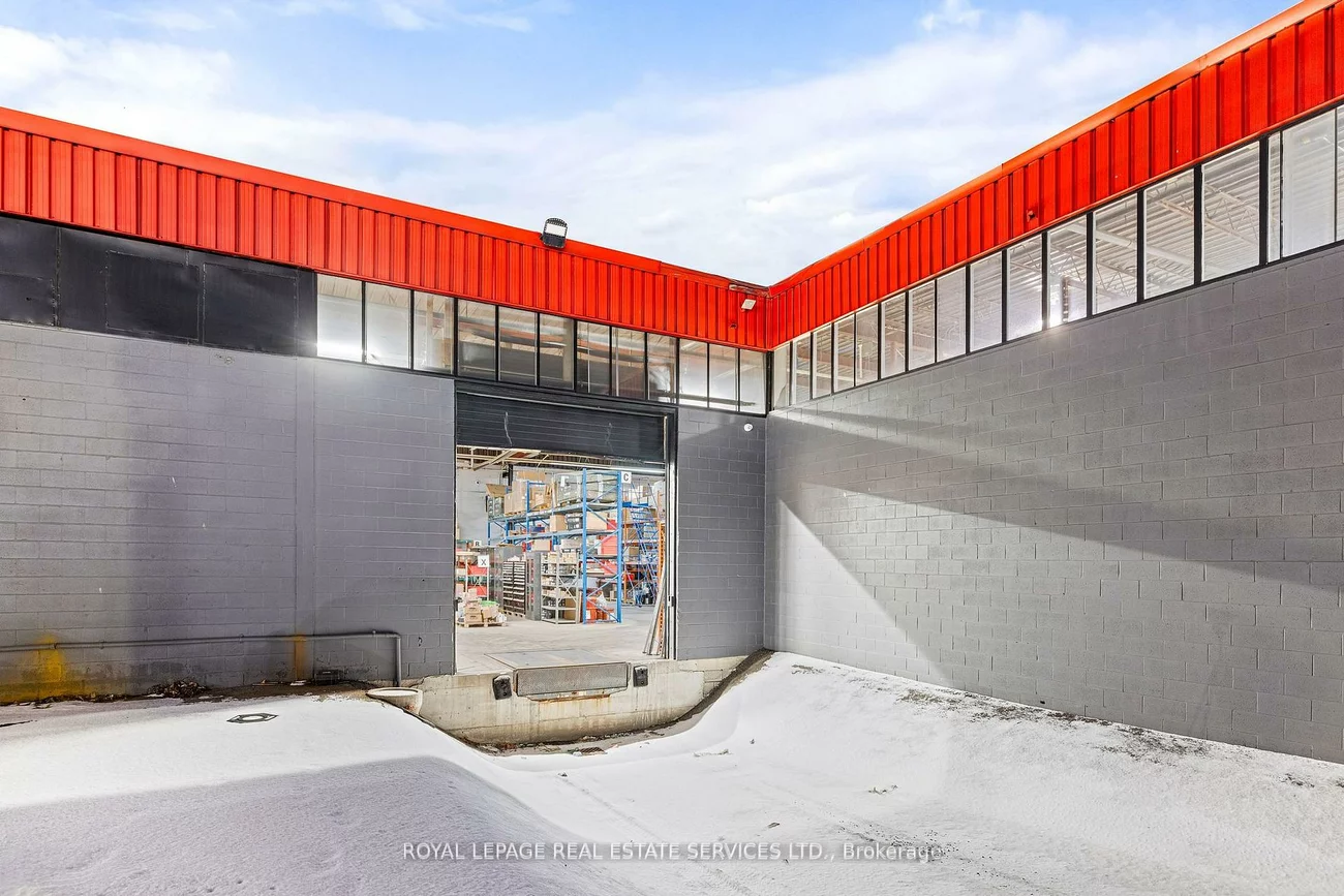 5850, Dixie, Northeast, Mississauga