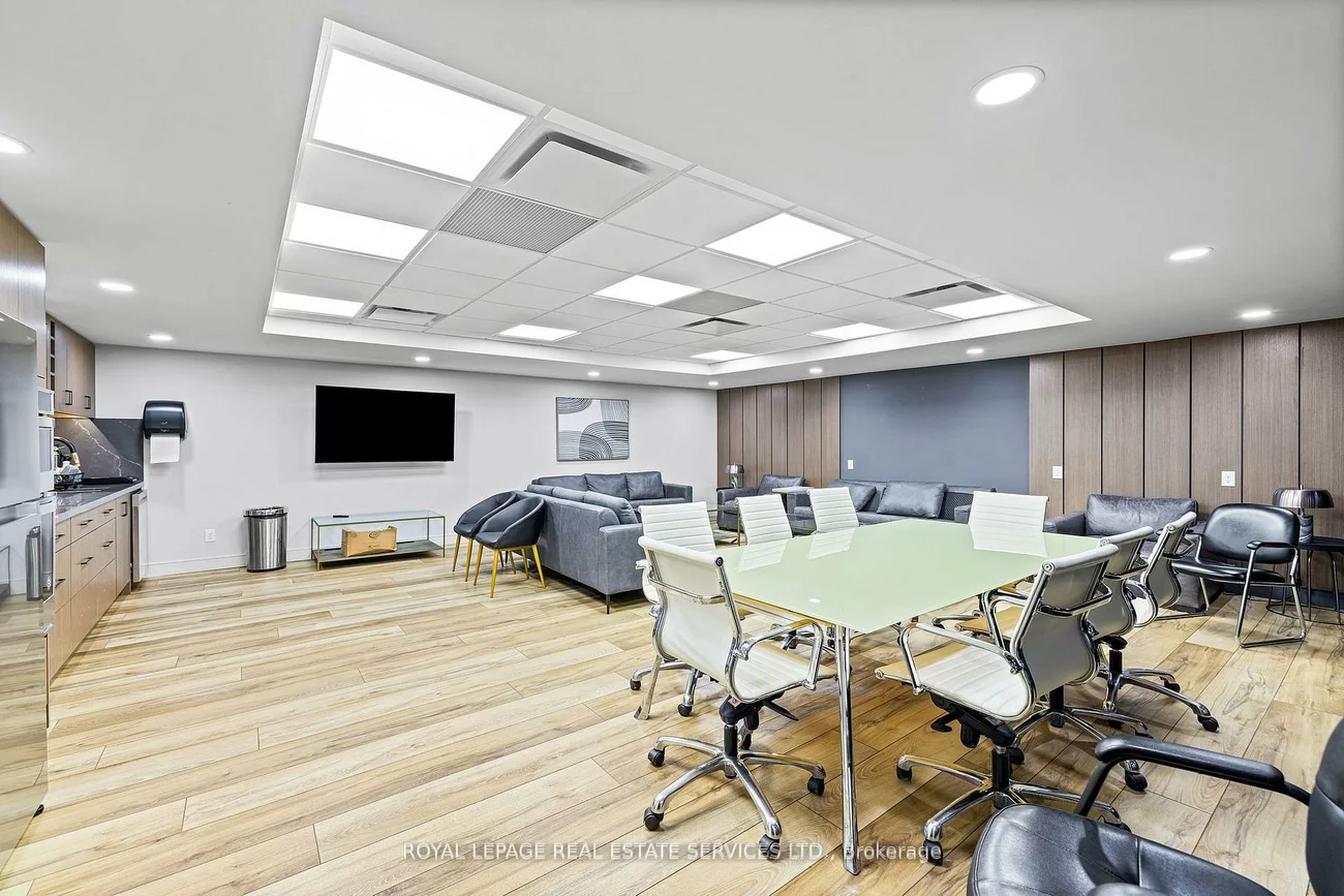 5850, Dixie, Northeast, Mississauga