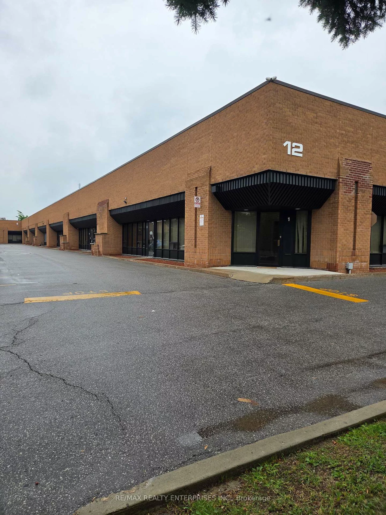 12, Falconer, Streetsville, Mississauga