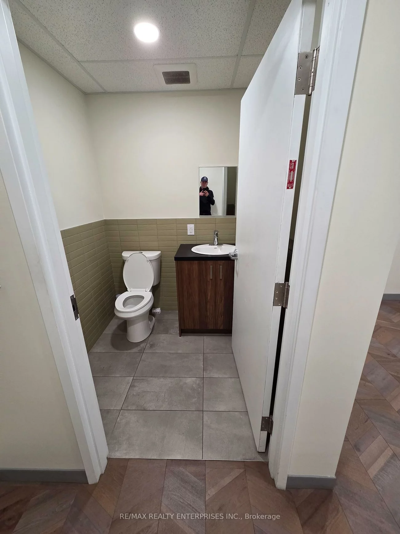 12, Falconer, Streetsville, Mississauga