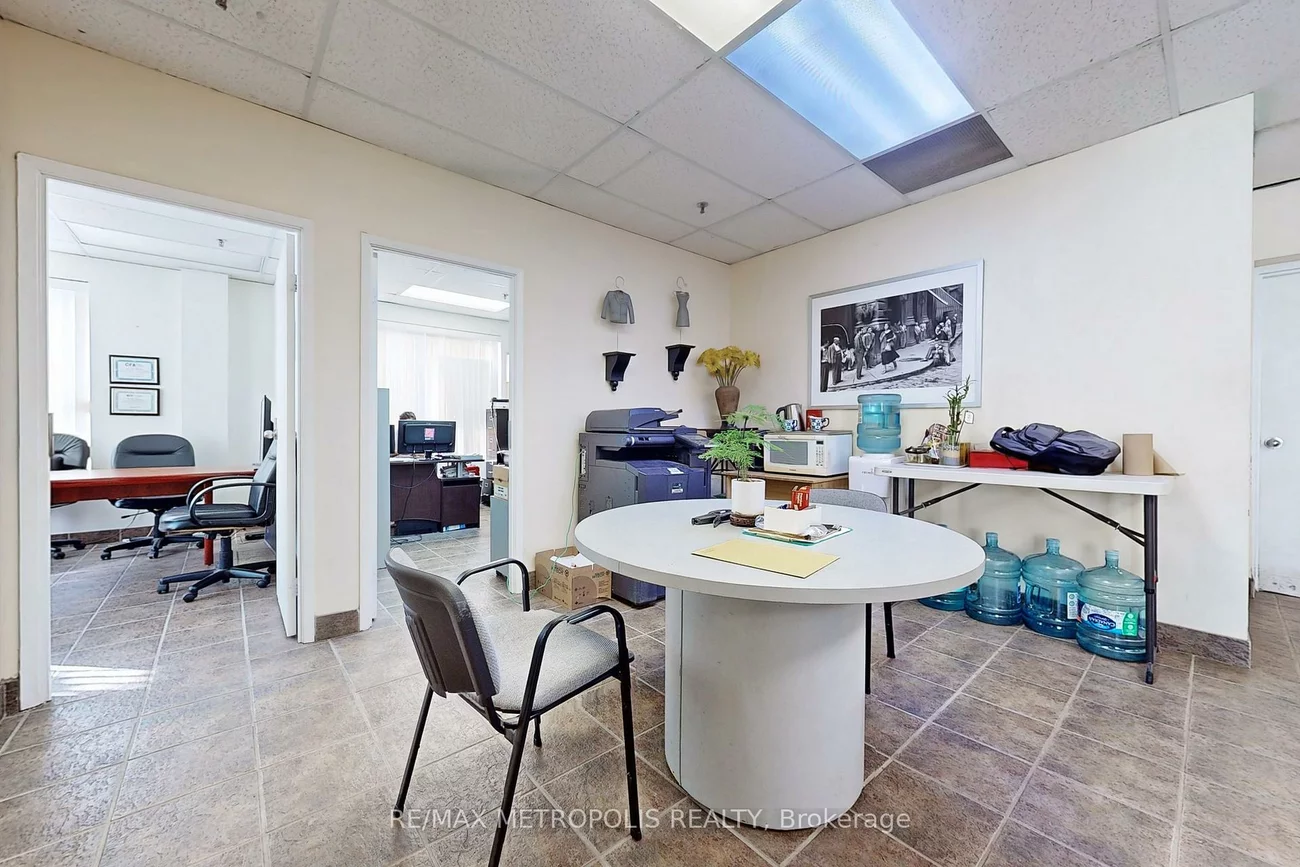 3185, Unity, Western Business Park, Mississauga