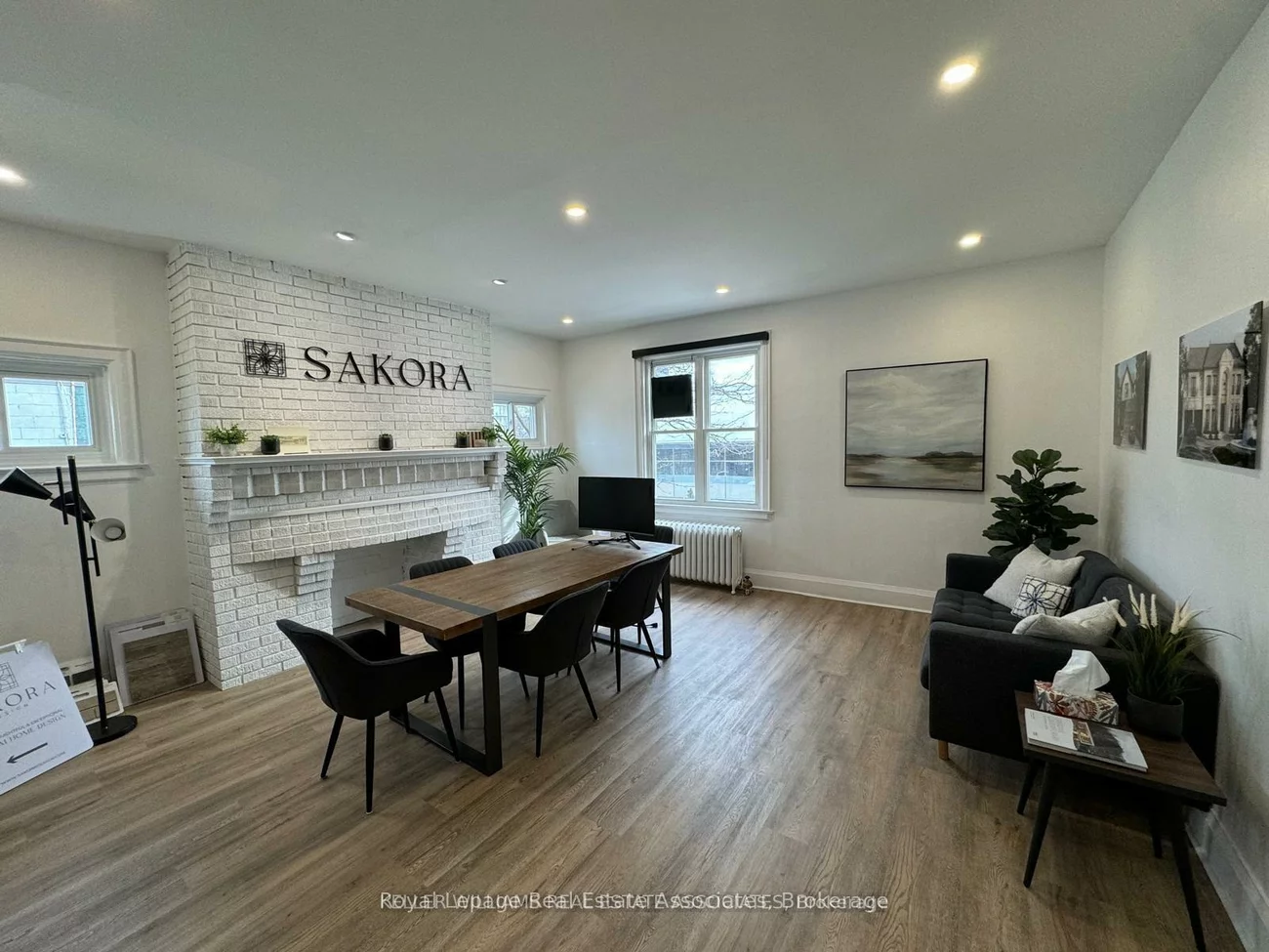 94, Lakeshore, Port Credit, Mississauga
