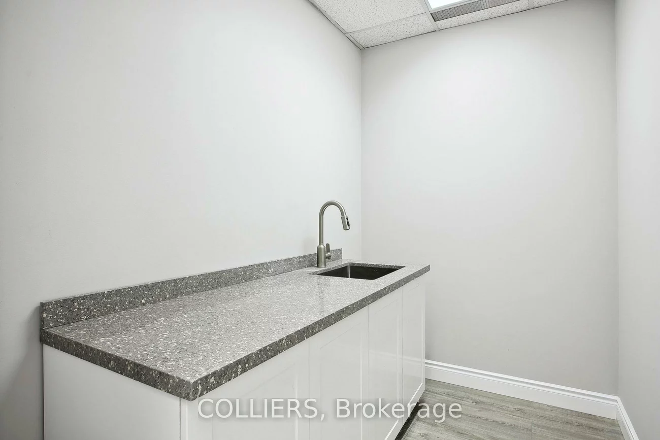 4263, Sherwoodtowne, City Centre, Mississauga
