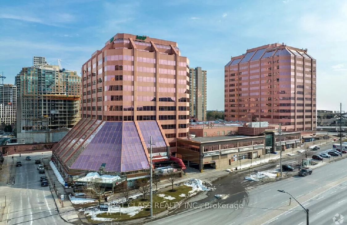 90, Burnhamthorpe, City Centre, Mississauga