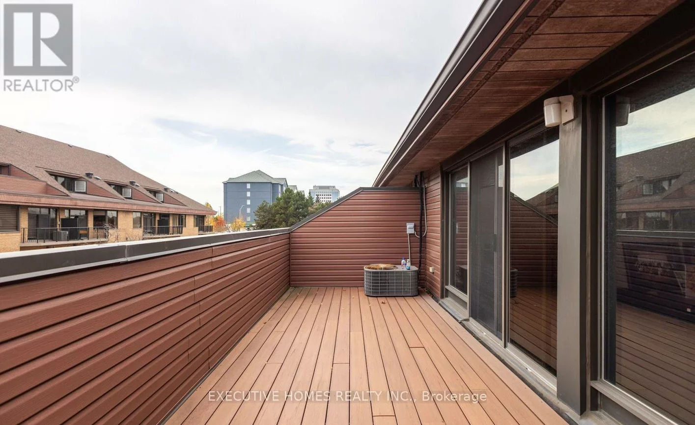 120, Traders, Gateway, Mississauga