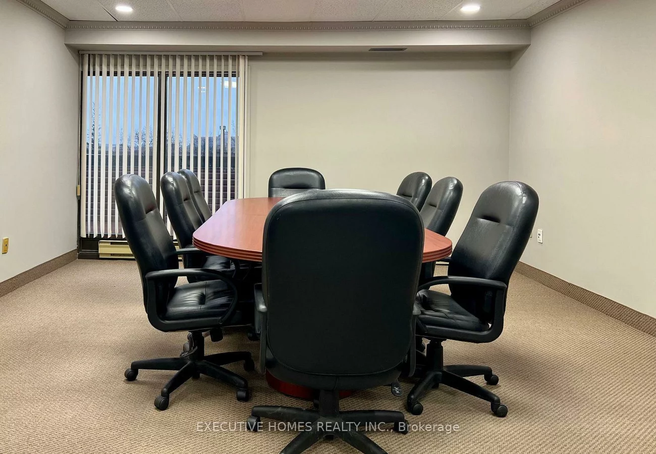 120, Traders, Gateway, Mississauga