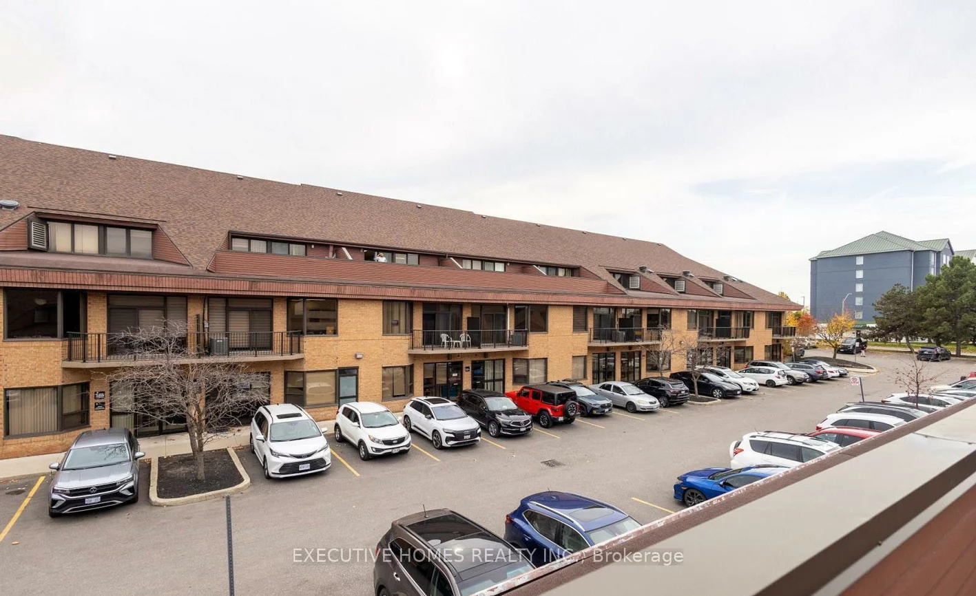 120, Traders, Gateway, Mississauga