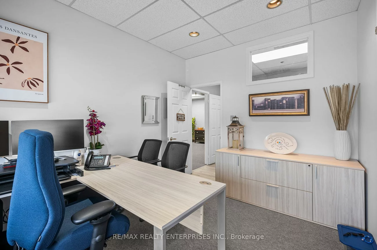 1801, Lakeshore, Clarkson, Mississauga