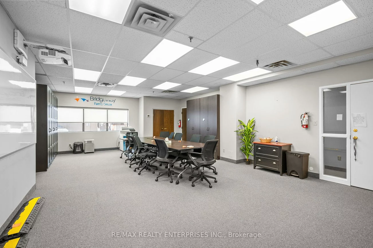 1801, Lakeshore, Clarkson, Mississauga