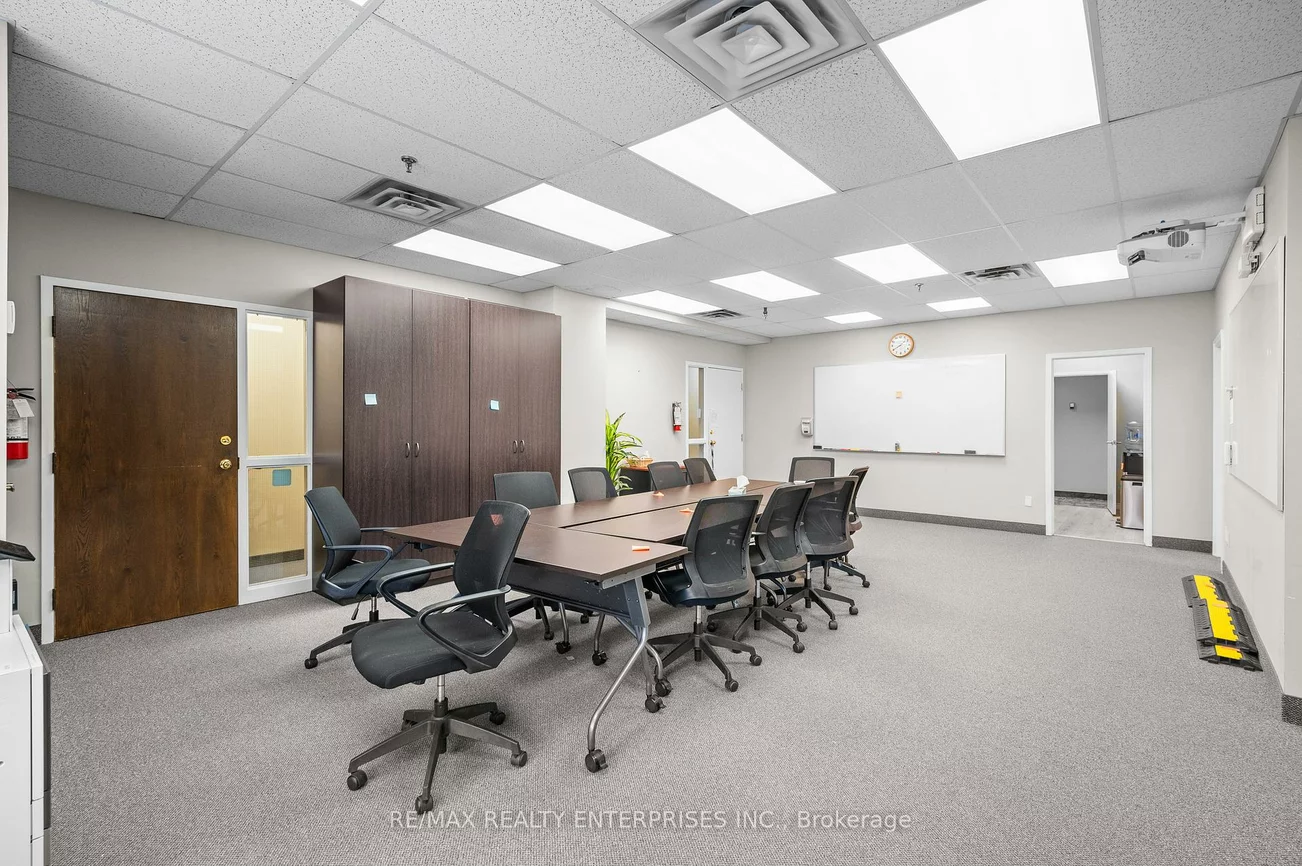 1801, Lakeshore, Clarkson, Mississauga