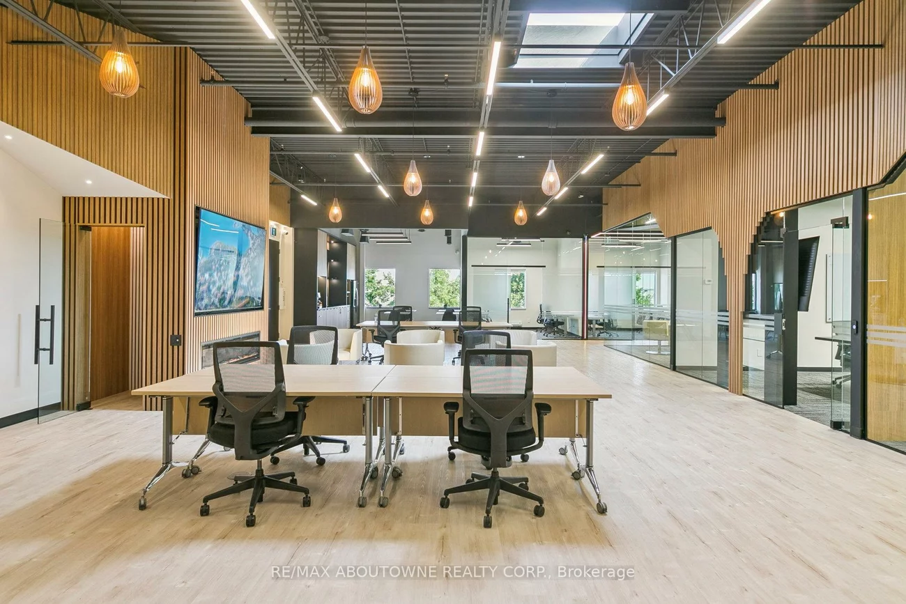 320, Matheson, Gateway, Mississauga