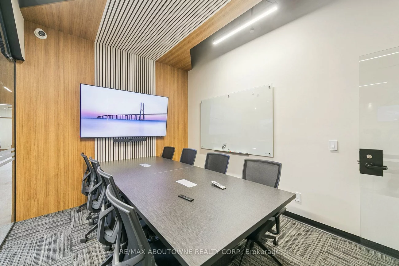320, Matheson, Gateway, Mississauga