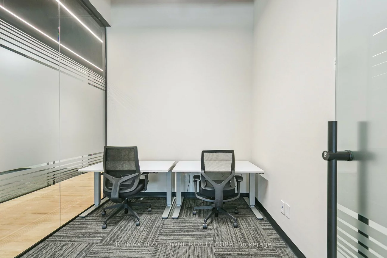 320, Matheson, Gateway, Mississauga