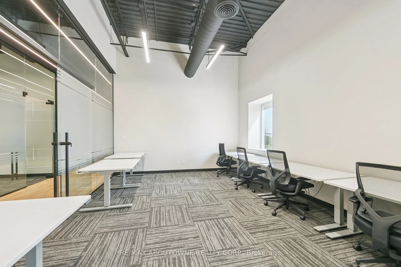 320, Matheson, Gateway, Mississauga
