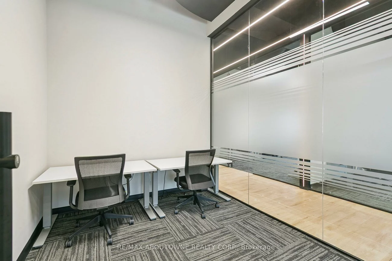 320, Matheson, Gateway, Mississauga