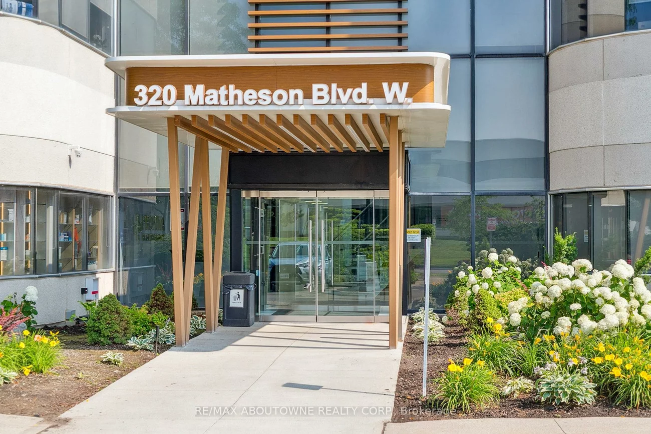 320, Matheson, Gateway, Mississauga