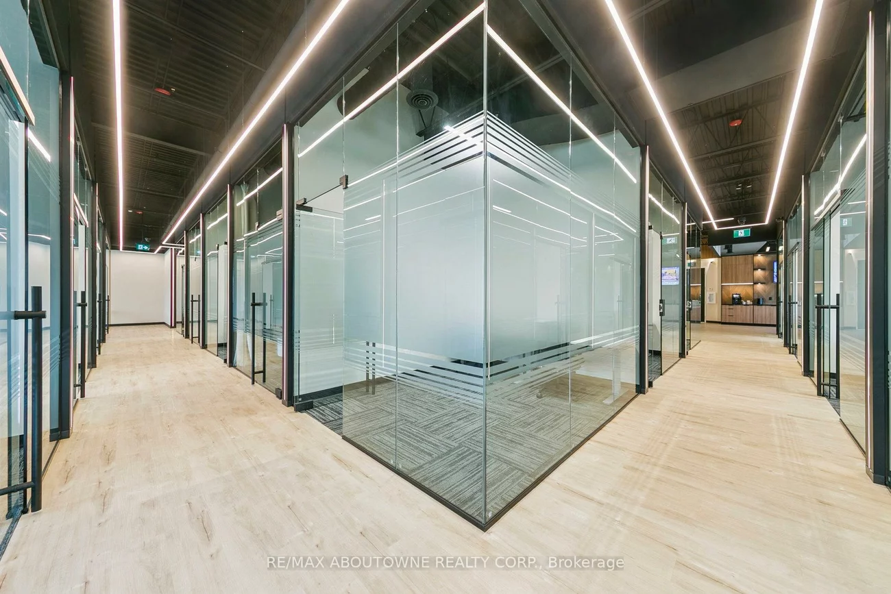 320, Matheson, Gateway, Mississauga