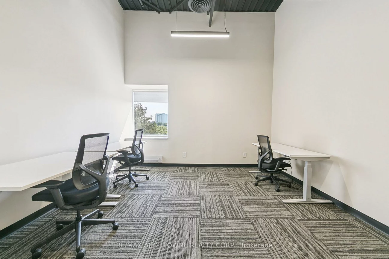 320, Matheson, Gateway, Mississauga
