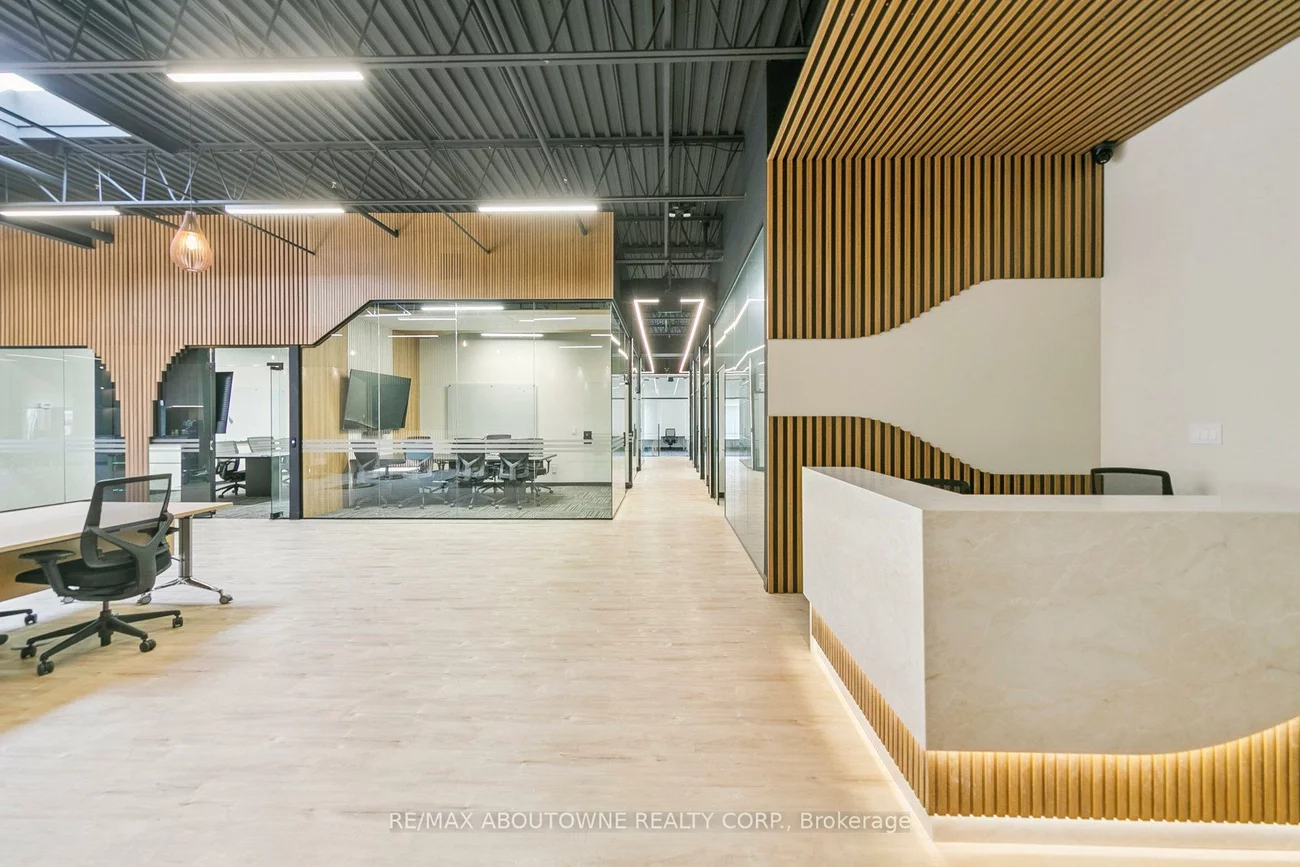 320, Matheson, Gateway, Mississauga