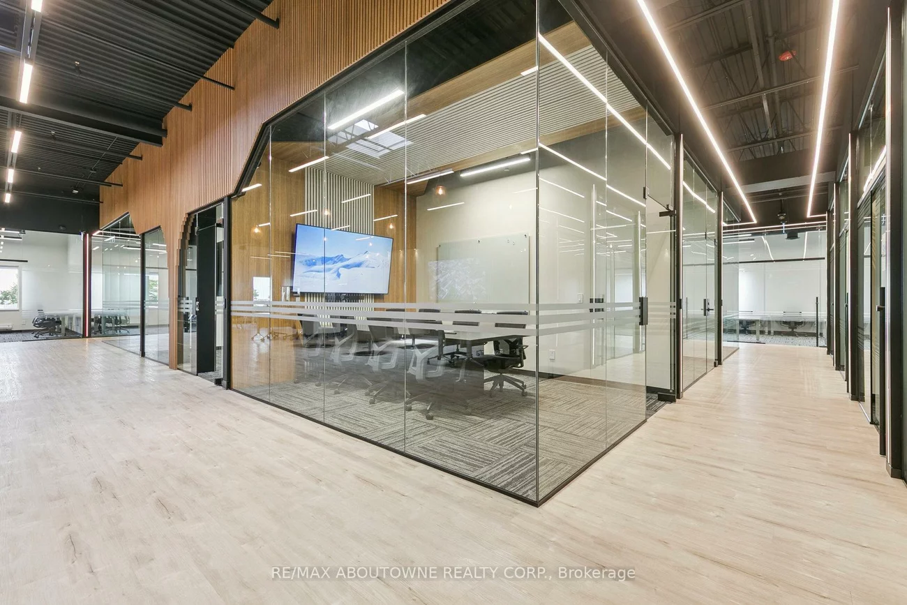 320, Matheson, Gateway, Mississauga