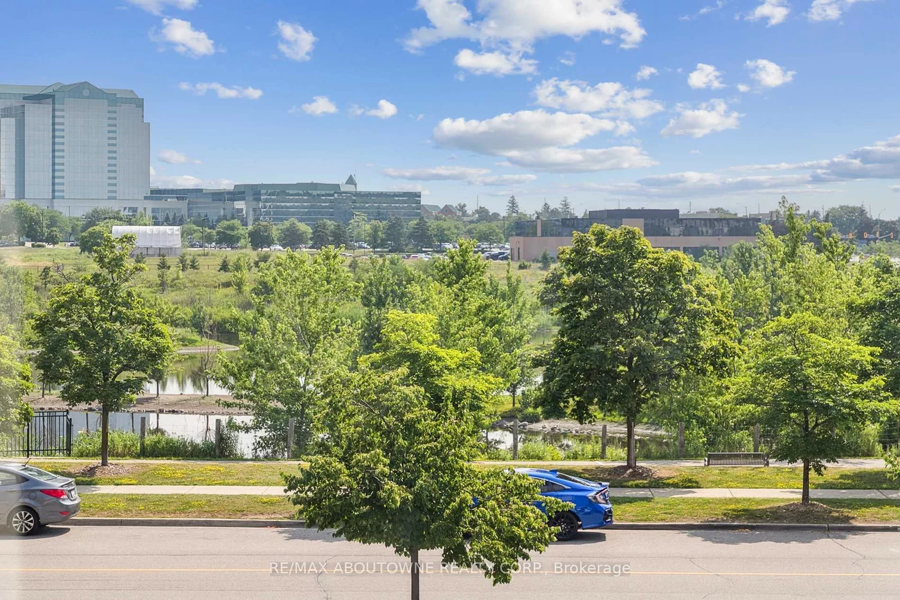 320, Matheson, Gateway, Mississauga