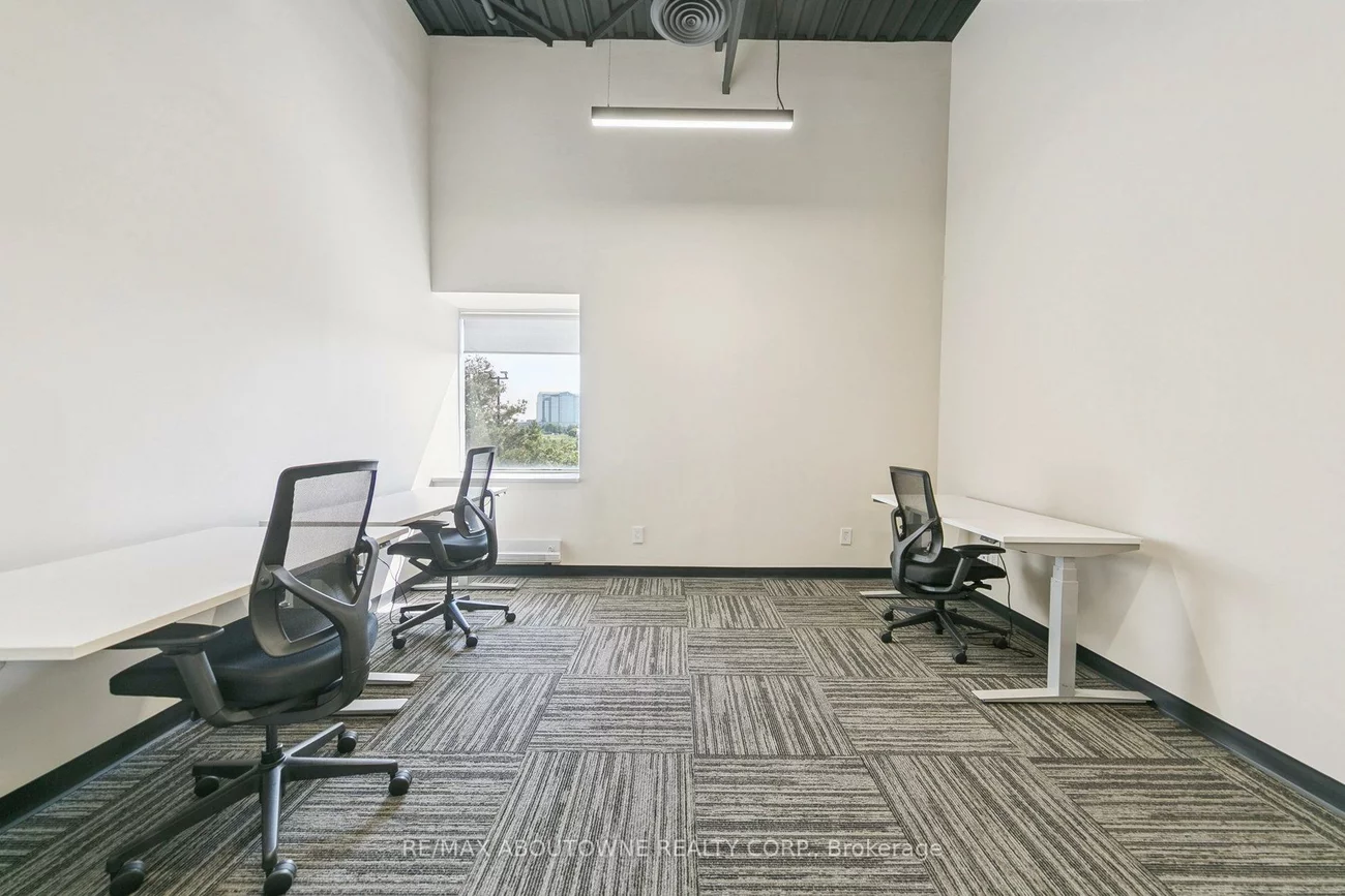 320, Matheson, Gateway, Mississauga