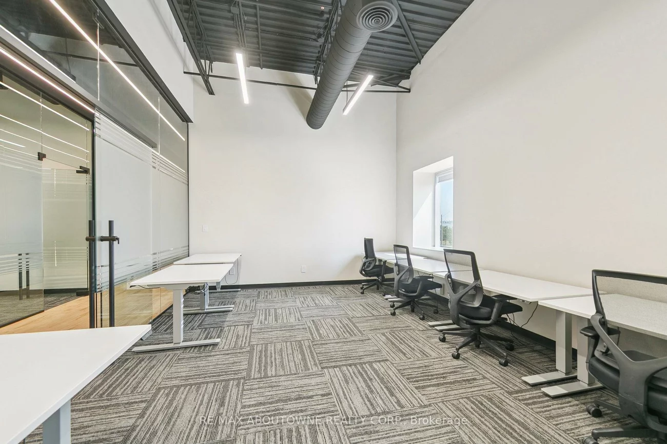 320, Matheson, Gateway, Mississauga
